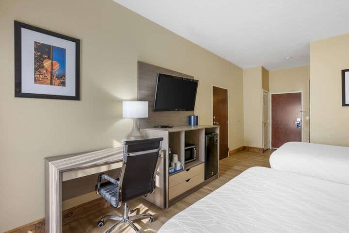 Room 18 of 31