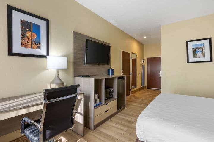 Room 15 of 31