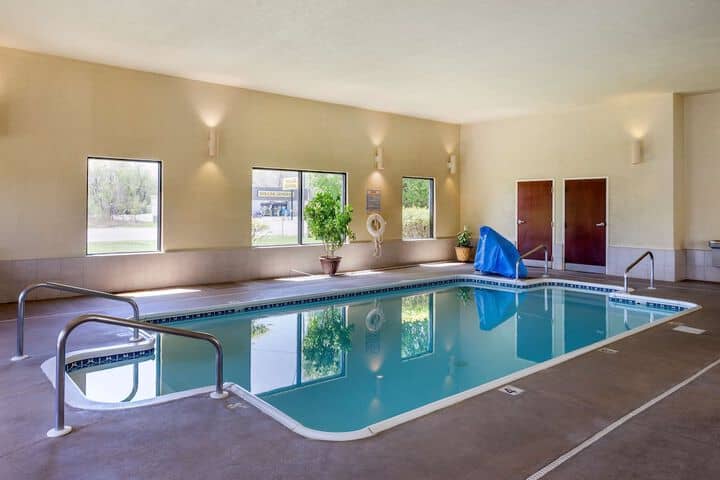 Pool 23 of 31