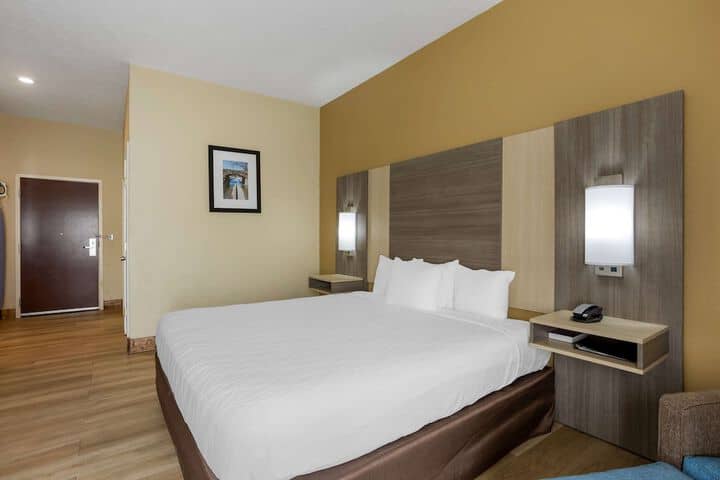 Room 14 of 31