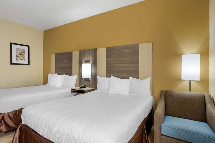 Room 17 of 31